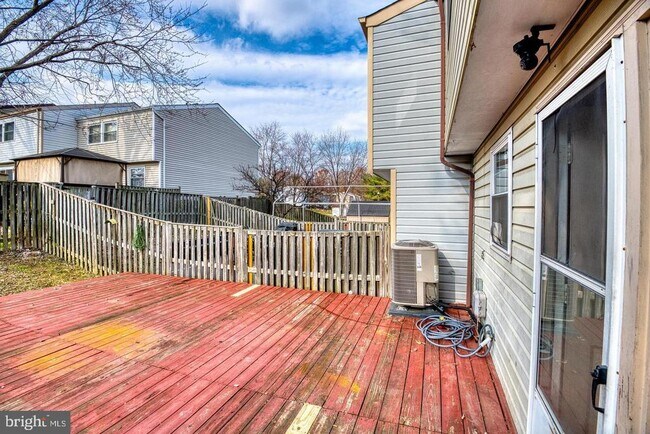 Building Photo - 9220 Pinenut Ct