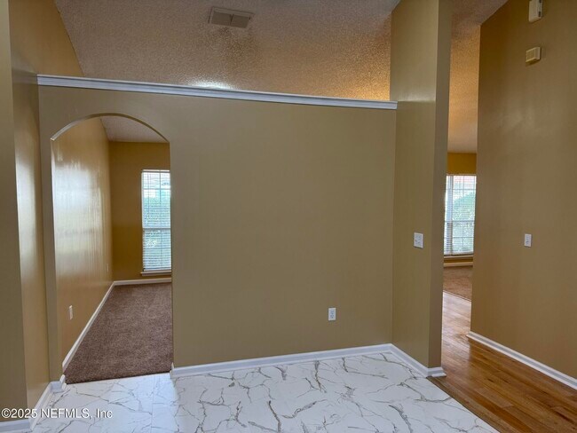 Building Photo - 1318 Yellow Jacket Ct