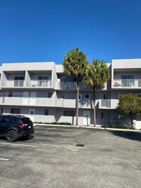 Building Photo - 2690 W 76th St