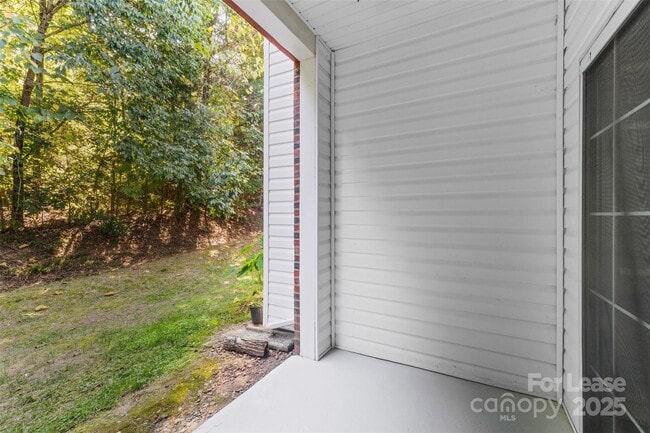 Building Photo - 2476 Ryerson Ct