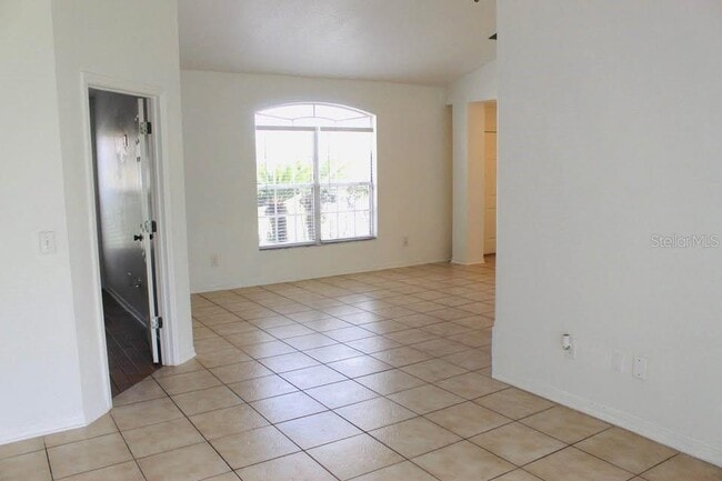 Building Photo - 5629 Loma Vista Ct