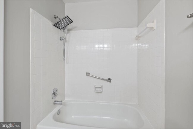 Building Photo - 3030 Piano Ln