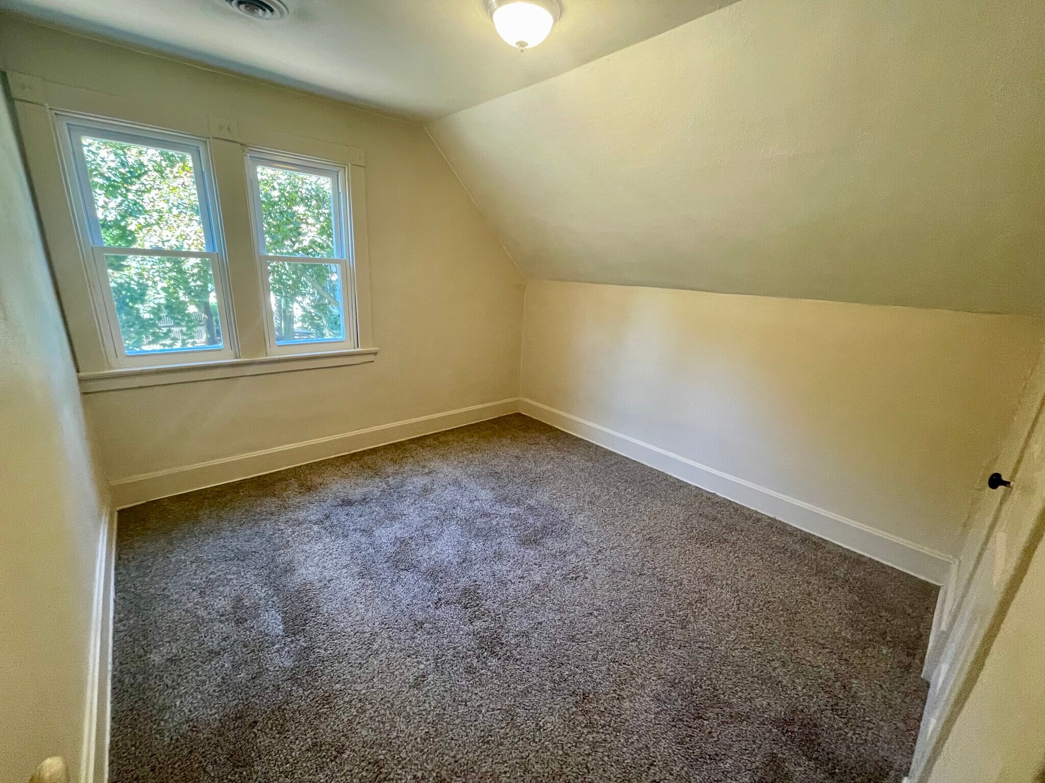 Building Photo - 3374 S Indiana Ave