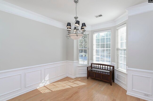 Building Photo - 101 Water Hickory Way