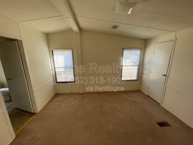 Building Photo - 10894 US-64 ALT