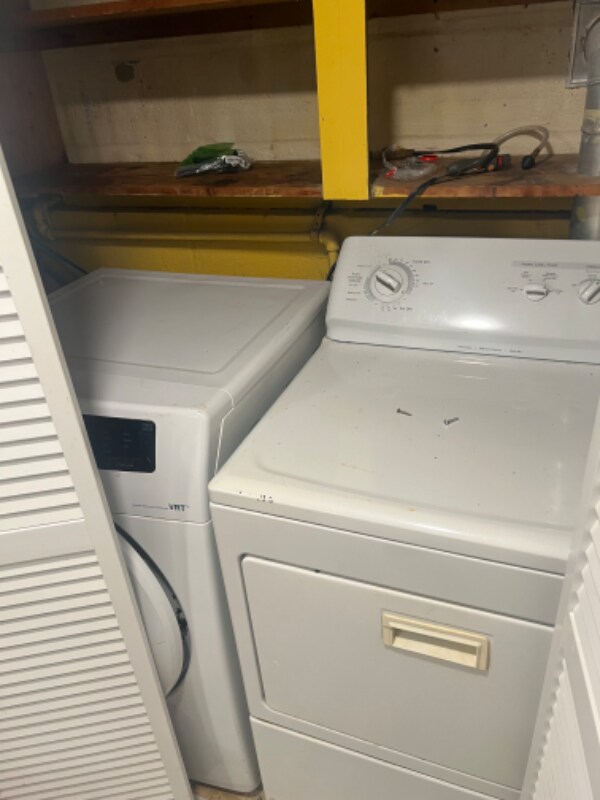 Building Photo - 4801 Oliver St