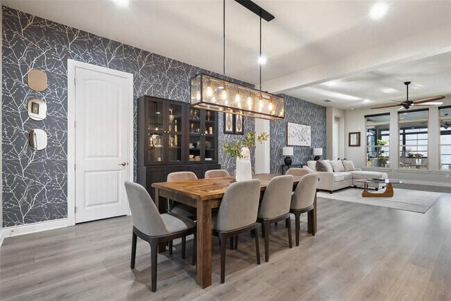 Building Photo - 225 Escarpment Wy