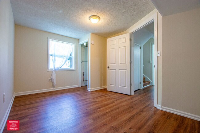 Building Photo - 6423 Vane St