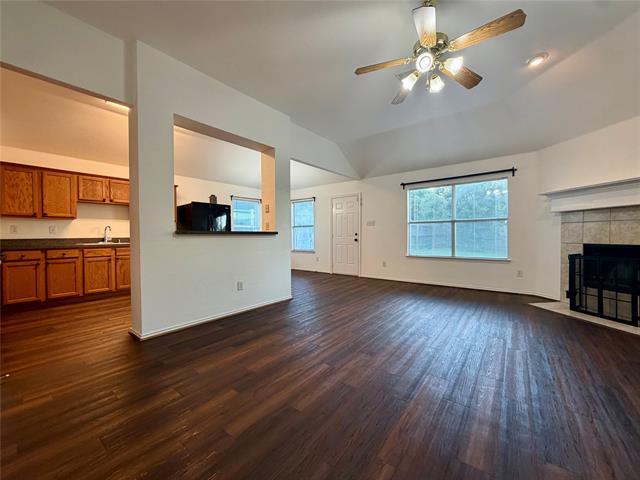 Building Photo - 1201 Cumberland Ct