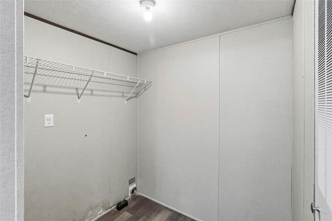 Building Photo - 908 Turney Ln