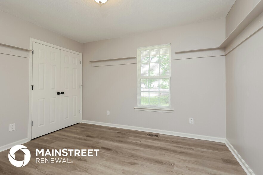 Building Photo - 230 Cool Waters Ct