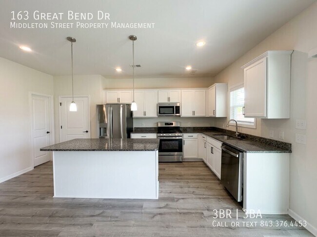 Building Photo - 163 Great Bend Dr