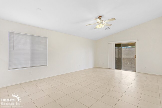 Building Photo - Comfortable 3Bdm 2Ba Home in Sun City!