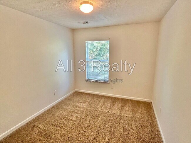 Building Photo - 6524 Mallard Cove Ln