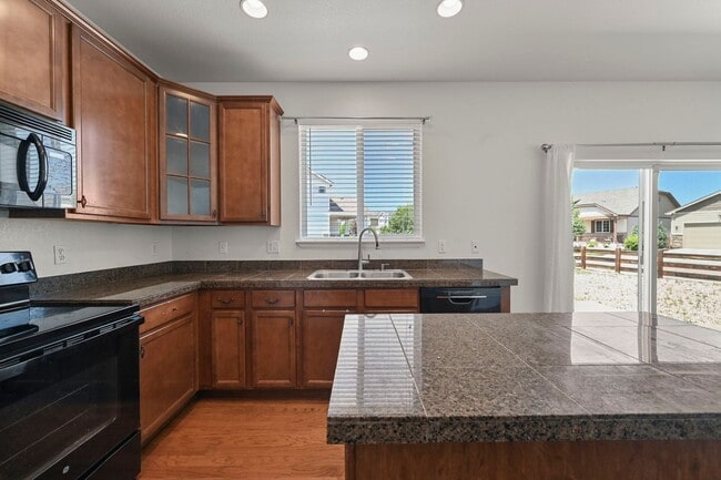 Building Photo - 11850 Kalmath Way