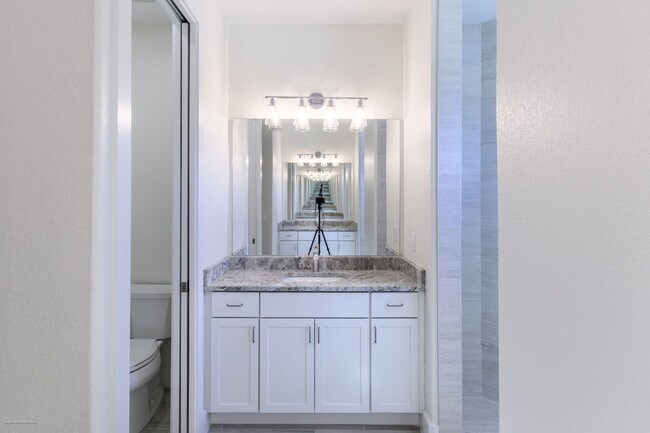 Building Photo - PET FRIENDLY BRAND-NEW LUXURY EXECUTIVE HOME