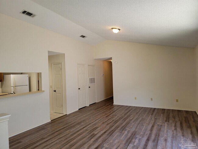 Building Photo - 8146 Treetop Ln