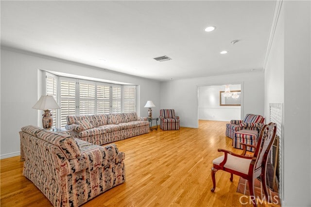 Building Photo - 591 Busch Pl