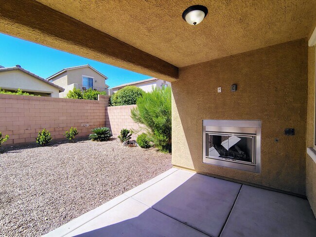 Building Photo - 10095 Lady Apple Dr