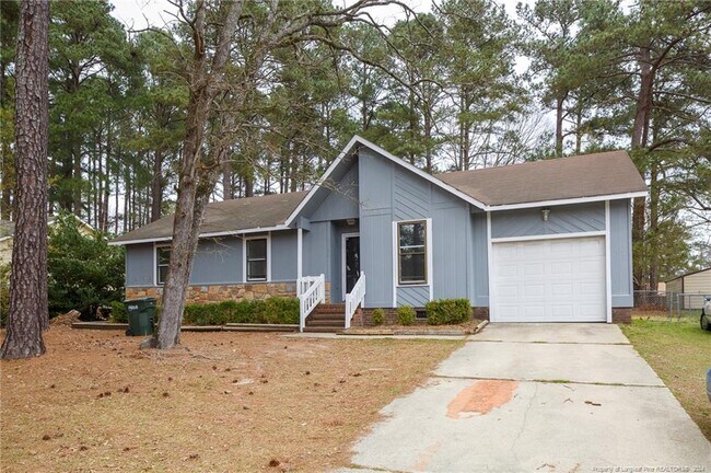 Primary Photo - 1785 Rim Rd
