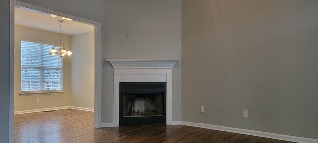 Building Photo - Say Hello to Your New Home! 3 Bedroom/2.5 Bath