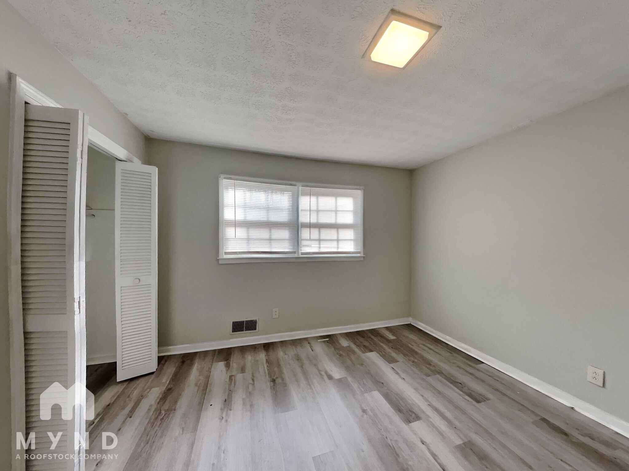 Building Photo - 1687 Coronet Dr