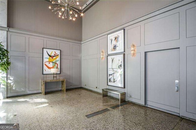 Building Photo - 620 Peachtree St NE