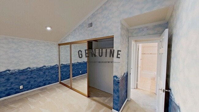 Building Photo - Large 4 Bedroom House with Pebble Bottom Pool - Backyard Oasis!