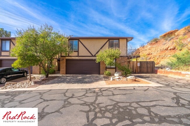 Building Photo - 3 Bedroom Home with Red Rock Views and Community Pool