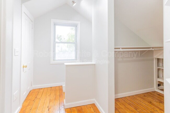 Building Photo - 257 Scantic Rd