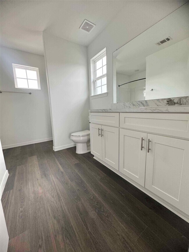 Building Photo - 21510 Austell Pond Dr