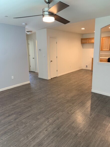 Building Photo - 244 Burrel Dr