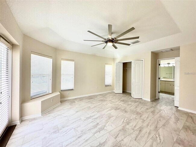 Building Photo - 14017 Wenzel Ave