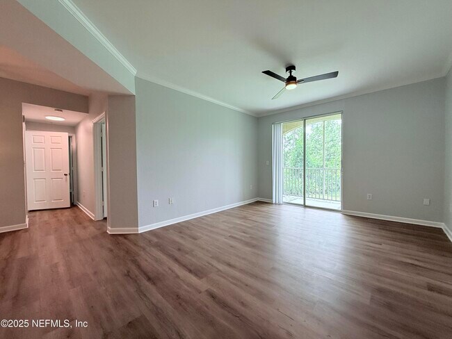 Building Photo - 440 S Villa San Marco Dr