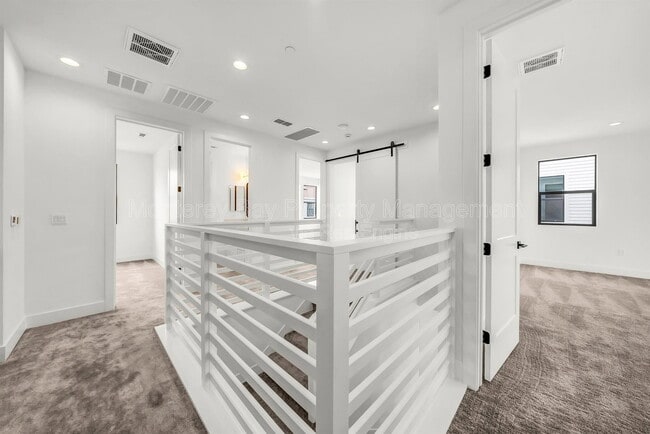 Building Photo - 111 Sea Shell Ave