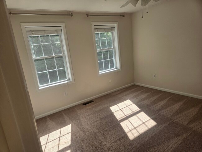 Building Photo - 32 Stowell Rd
