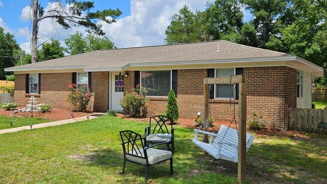 Building Photo - 1202 Sunshine Dr