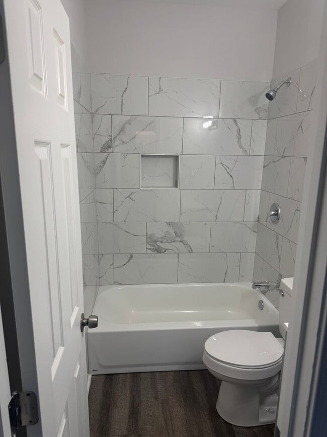 Building Photo - Beautifully completely renovated home