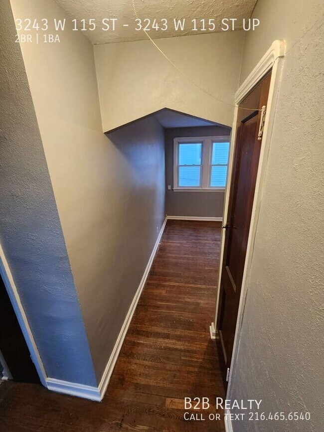 Building Photo - 3243 W 115th St