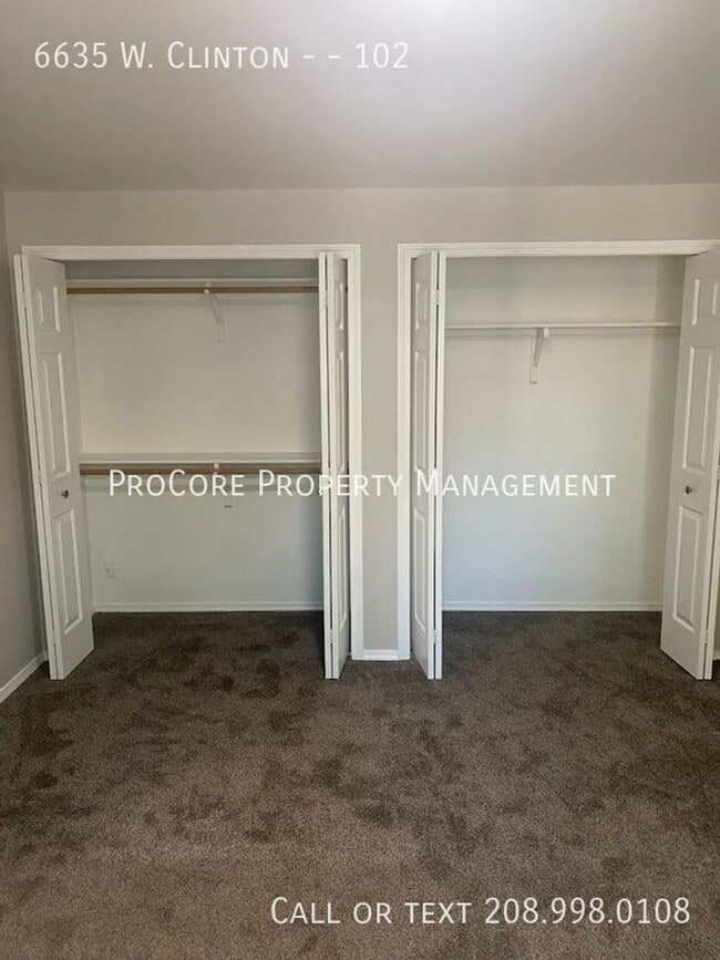 Building Photo - 6635 W Clinton Ln