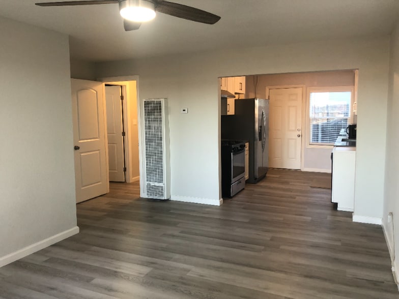 Building Photo - 68 W 4th St