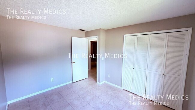 Building Photo - 12349 Antonio Cir