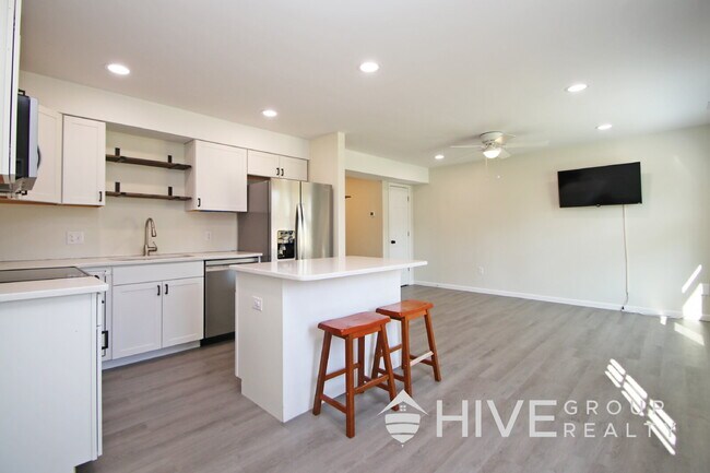 Building Photo - Modern Living in a Growing Grottoes Community