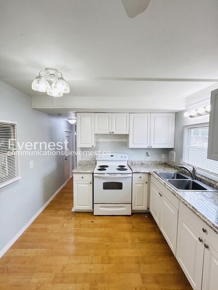 Building Photo - 2133 Melody Dr