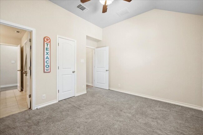 Building Photo - 25619 Poerner Trail