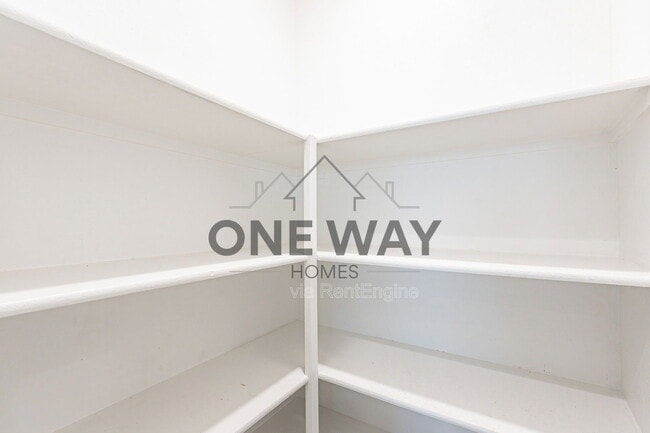 Building Photo - 9258 E Static Ave