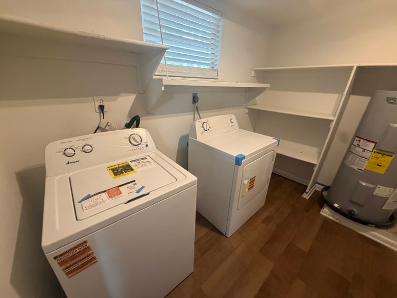 Building Photo - 6226 SW 10th Pl