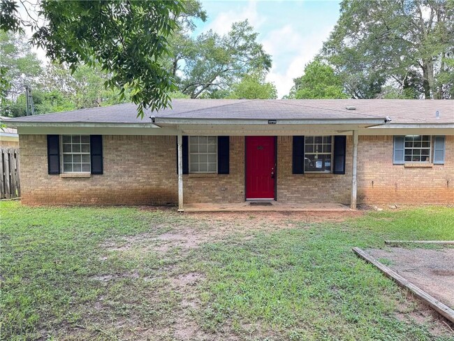 Primary Photo - 19435 Gaston St