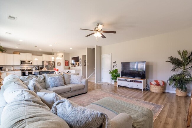 Building Photo - 510 Kittiwake Ln