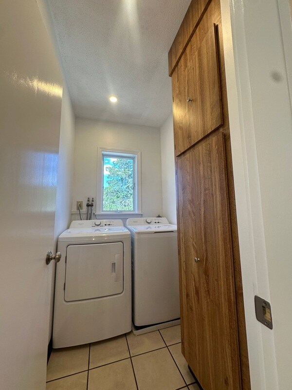Building Photo - 155 Woodside Ave